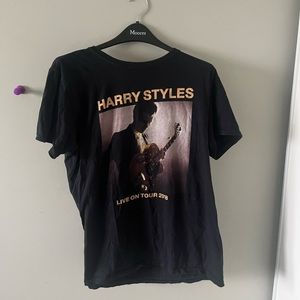 HARRY STYLES live on tour 2018 shirt (toronto show)